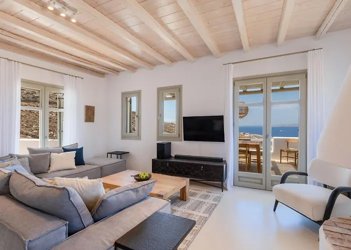 Вилла Mykonos 3 Bedroom Luxury Private Pool Views Фанари